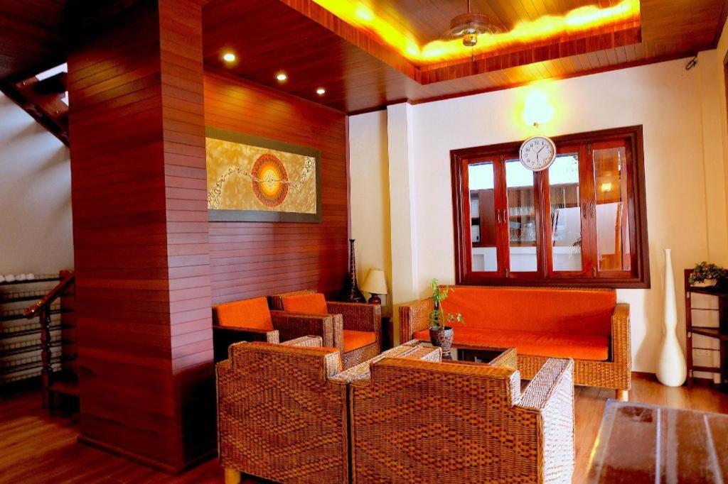 Villa Malida لوانغ برابانغ المظهر الخارجي الصورة